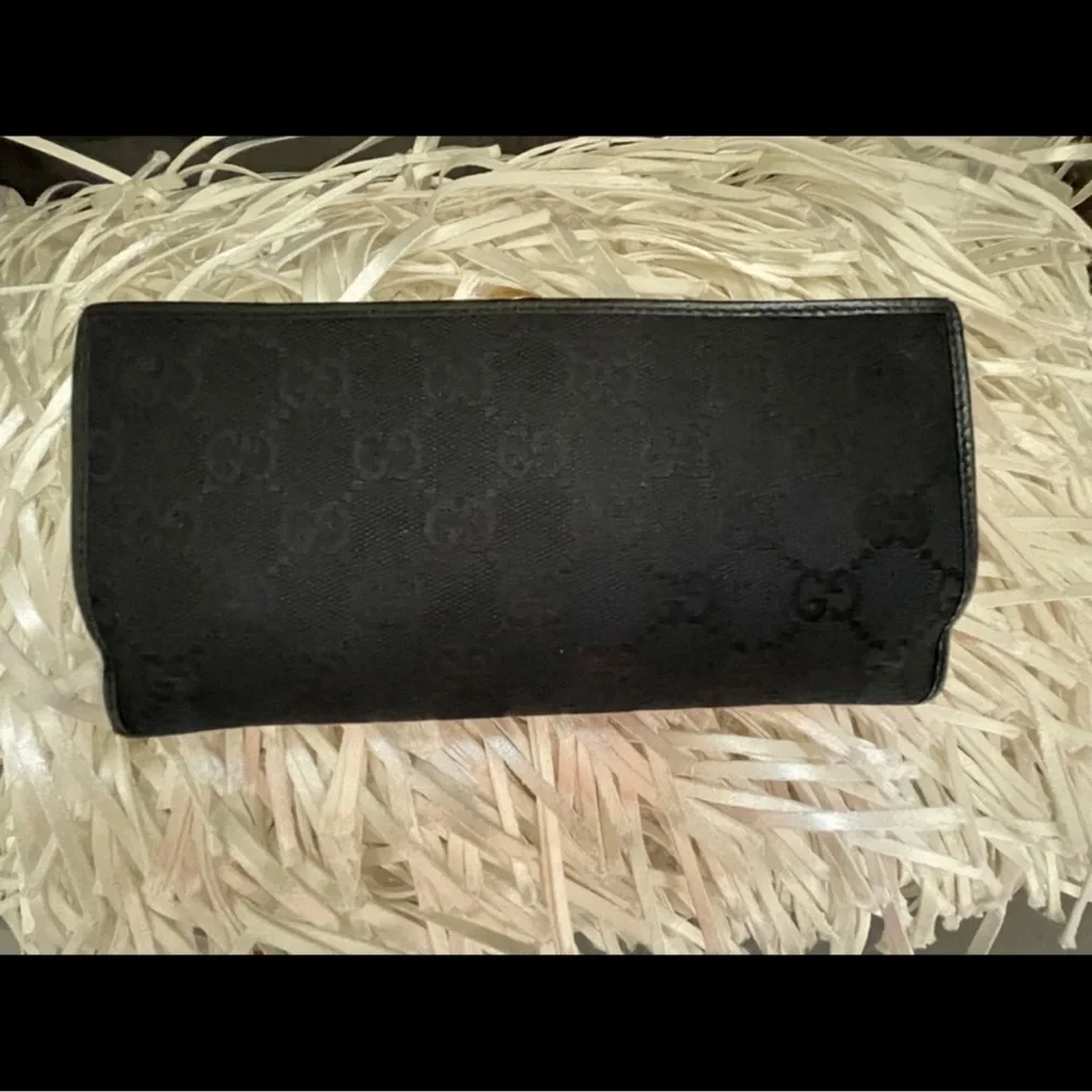 Authentic Gucci Black GG Canvas Wallet with Gold D-Ring - Picture 2 of 15